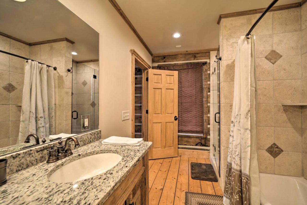 Luxury Cabin Rental In Franklin With Private Hot Tub 外观 照片