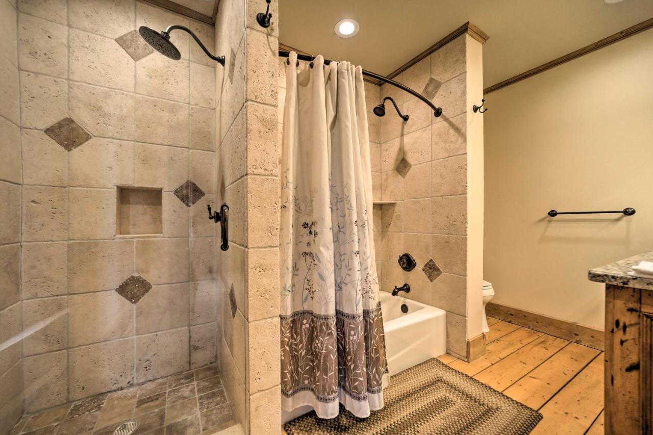 Luxury Cabin Rental In Franklin With Private Hot Tub 外观 照片