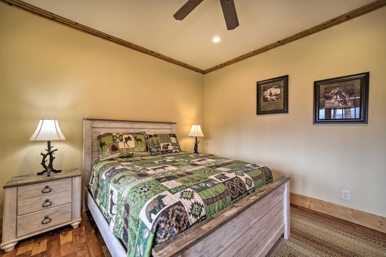 Luxury Cabin Rental In Franklin With Private Hot Tub 外观 照片